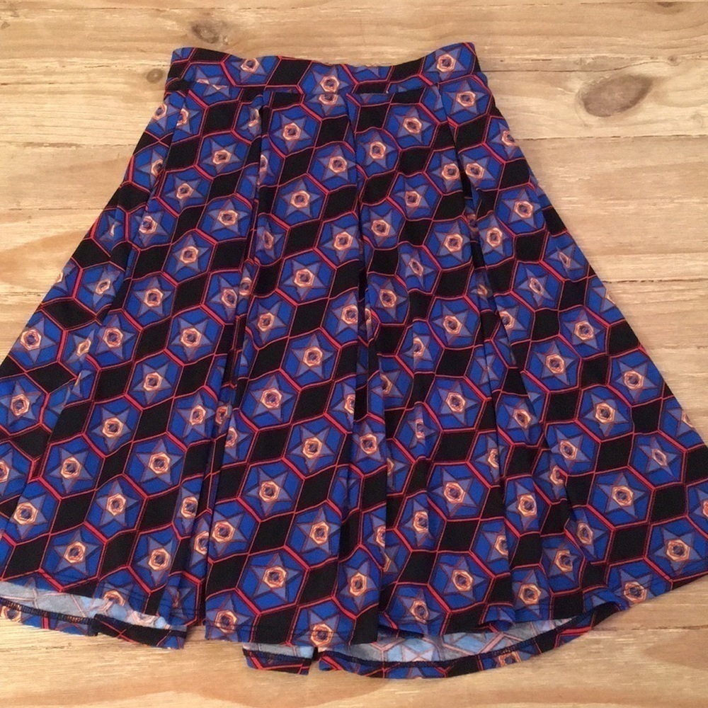 LuLaRoe MADISON Skirt Stars Pleated Pockets